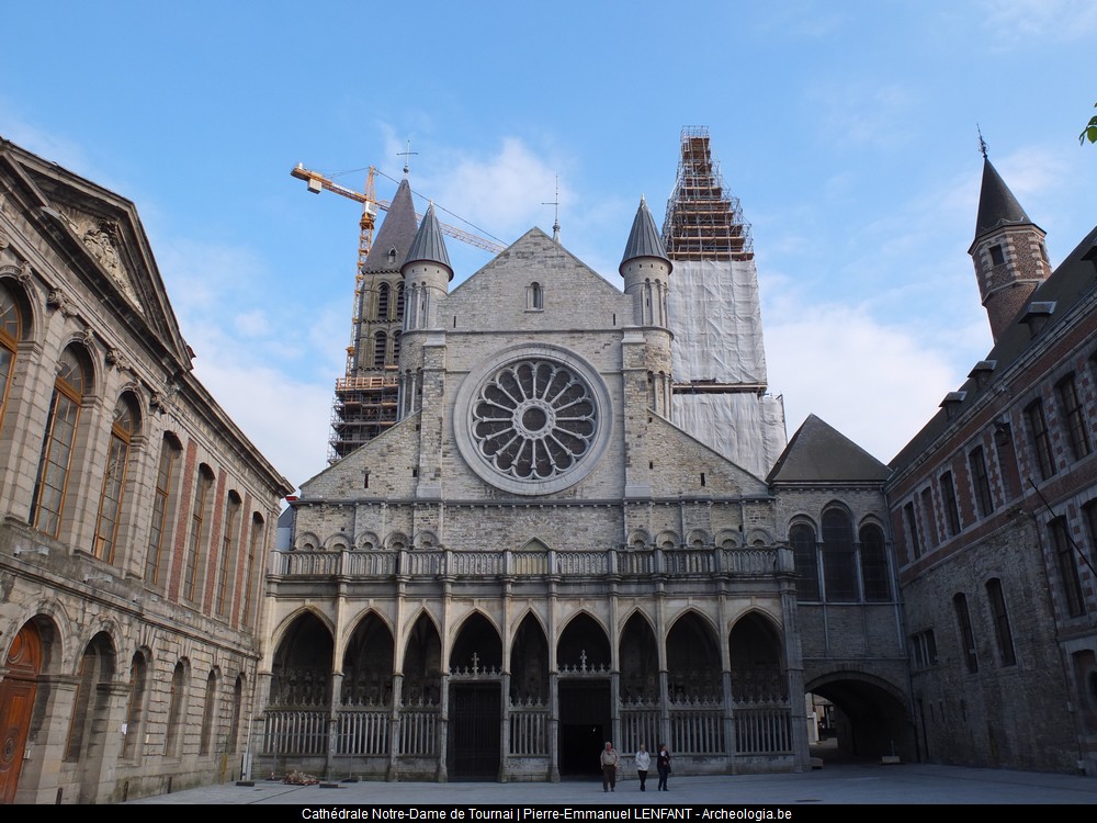 Cath&eacute;drale Notre-Dame de Tournai : un patrimoine class&eacute; Unesco en p&eacute;ril